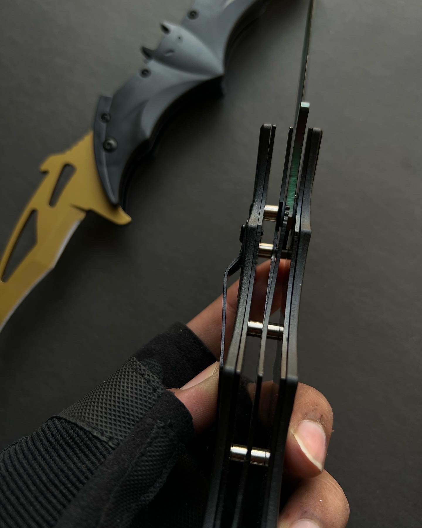 BATMAN DUAL BLADE KNIFE