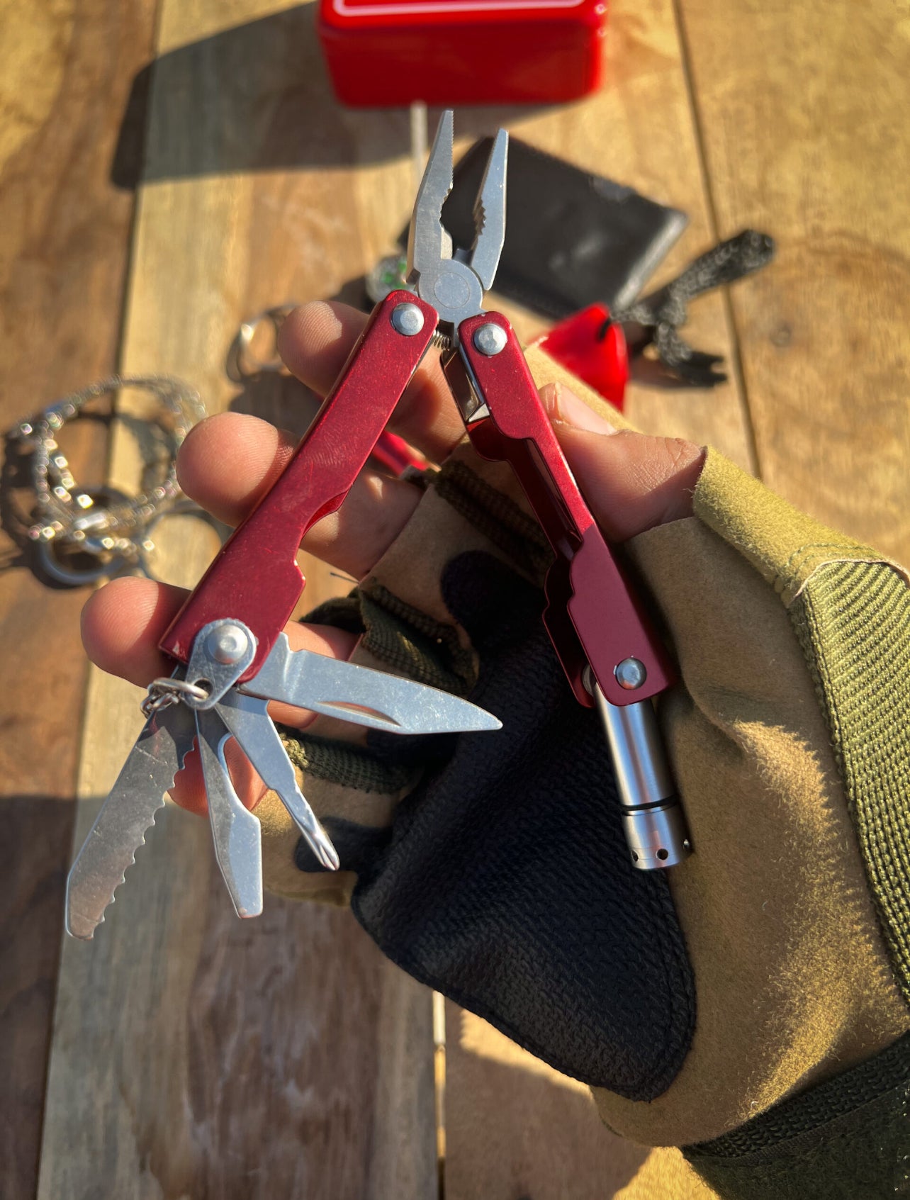 RED MULTI-FUNCTIONAL SOS Emergency Tools Survival Kit
