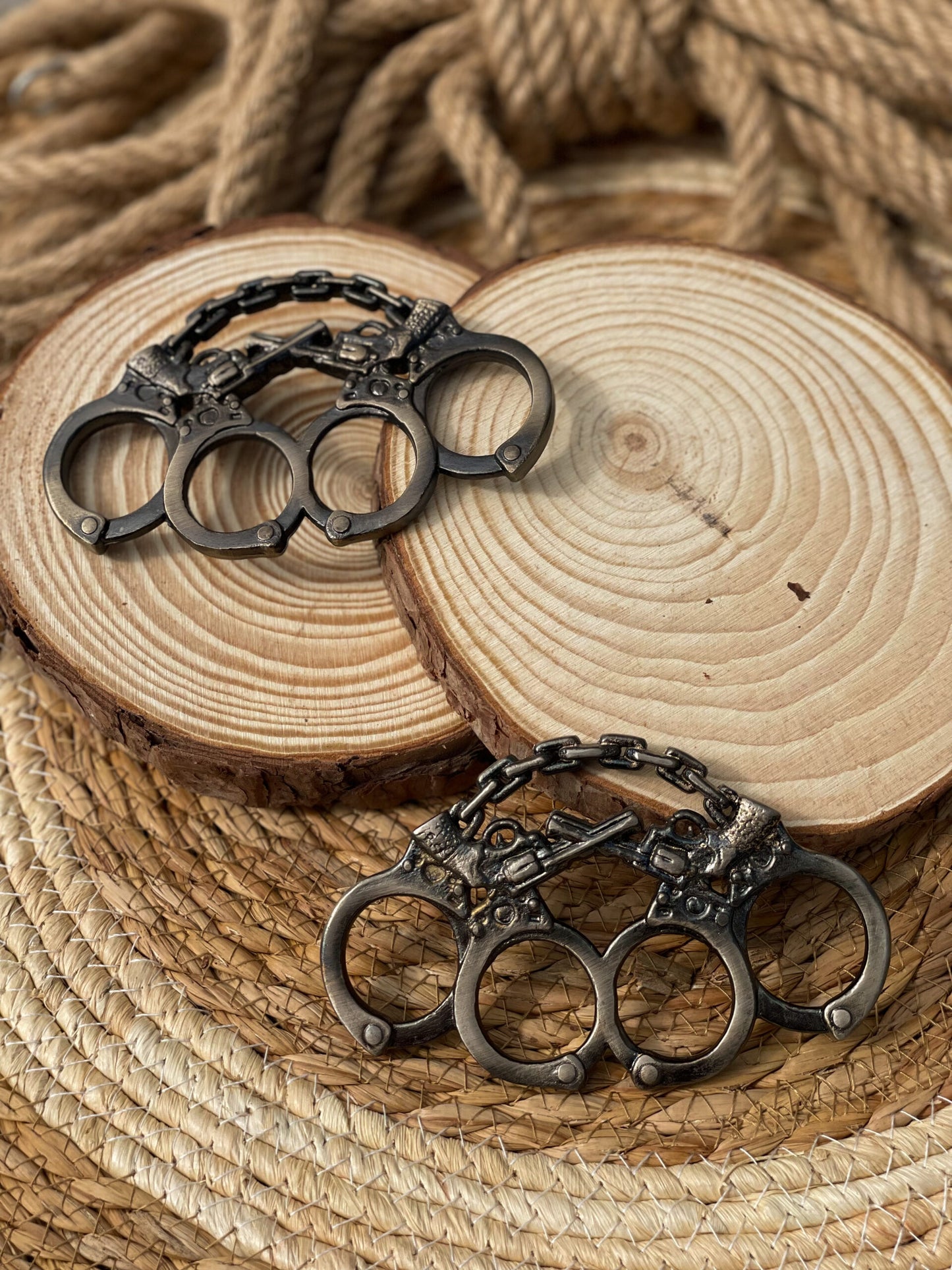 Sheriff Handcuff & Revolver F.k