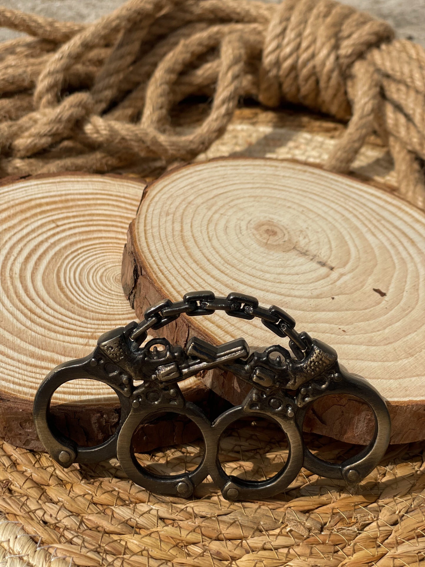Sheriff Handcuff & Revolver F.k
