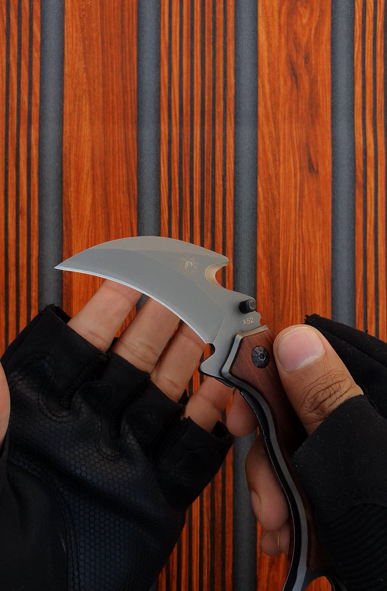 Tactical knife Karambit DERESRINA X52