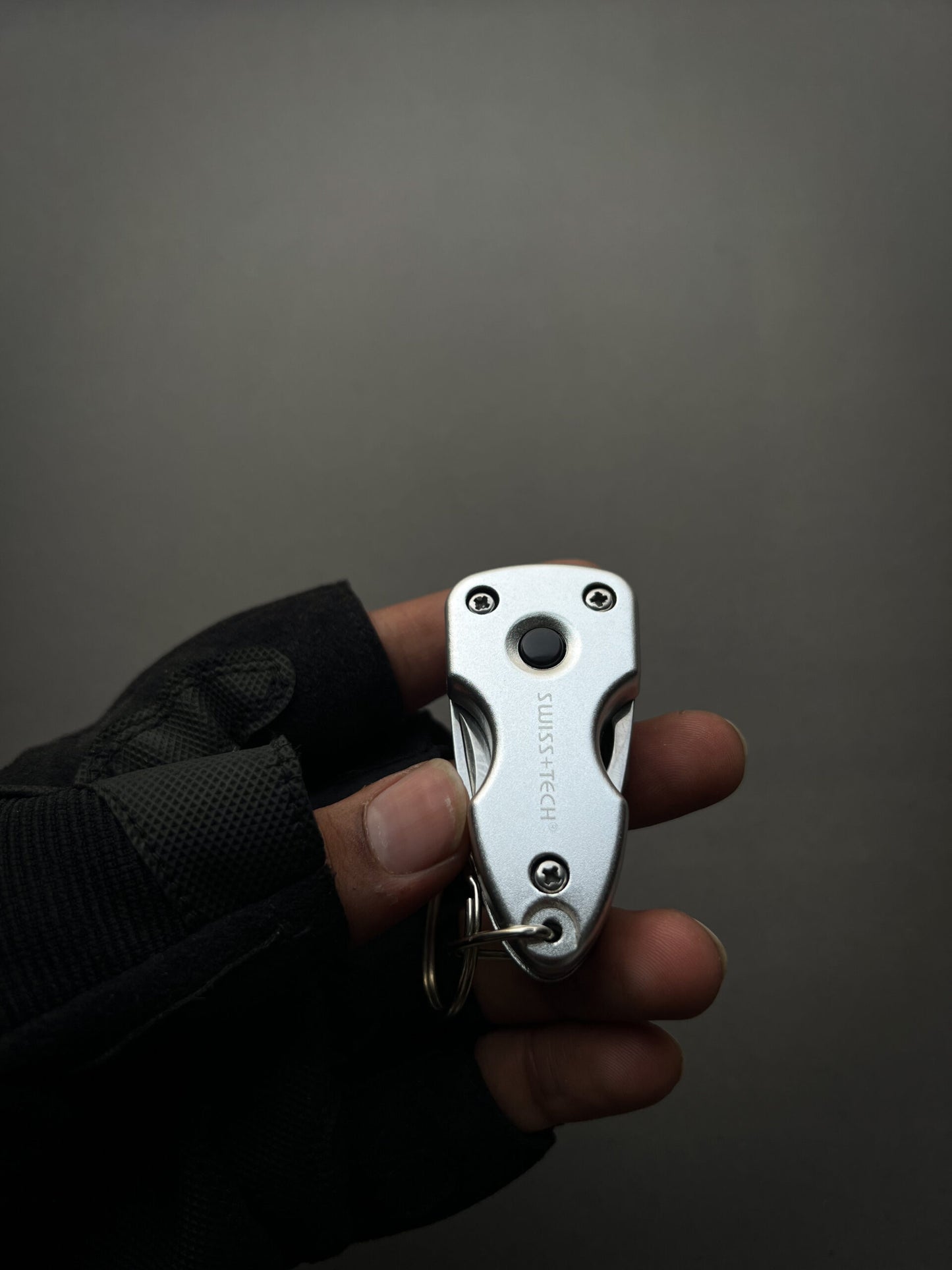 Multitool Keychain ( Swiss + Tech )