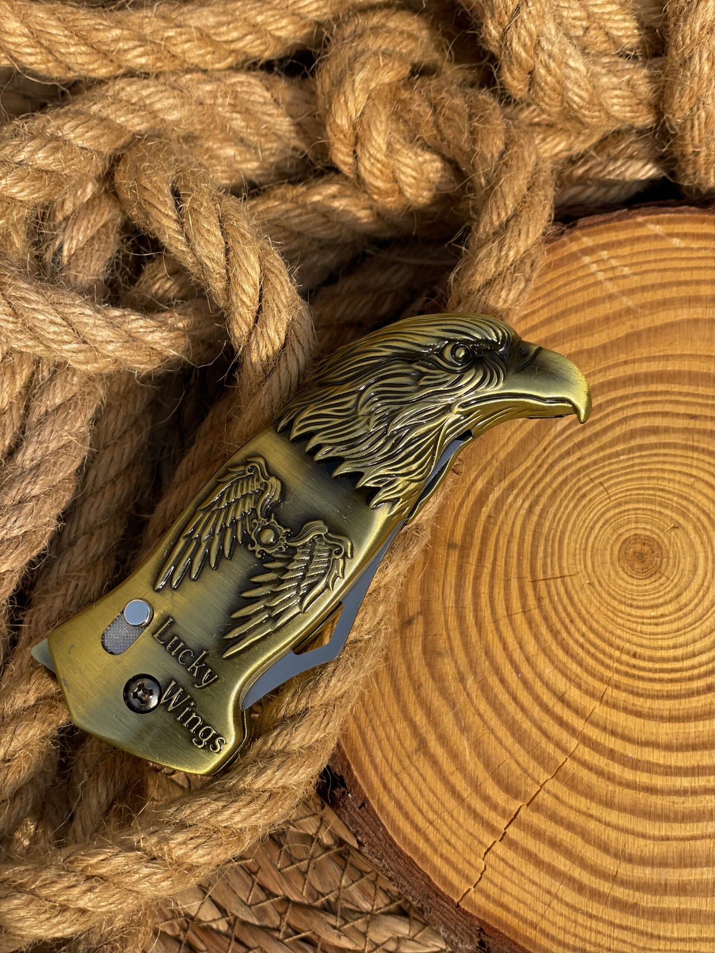 EAGLE LIGHTER WITH SHARP KNIFE